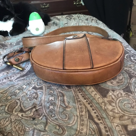 Vintage Fossil leather bag with key - Picture 10 of 11